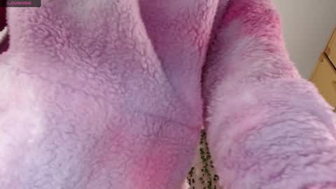 Snapshot of shopiagarcia_ chatting on 01.26.25 lamai online show from 01.26.25