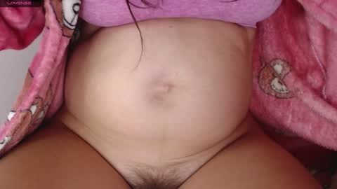 Snapshot of shopiagarcia_ chatting on 02.05.25 lamai online show from 02.05.25