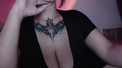 Shopie Hank  online show from 01.23.25