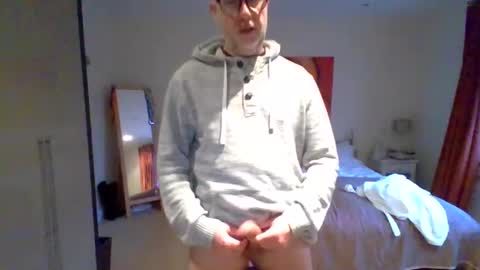 Snapshot of shosting chatting on 01.13.25 JJ online show from 01.13.25