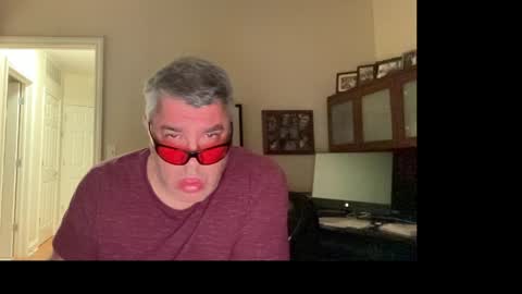 Chicago Guy online show from 04.01.26