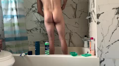 Snapshot of shreddylong chatting on 09.11.25 shreddylong online show from 09.11.25