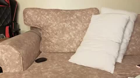 Snapshot of shugacubee chatting on 03.10.26 EVA online show from 03.10.26