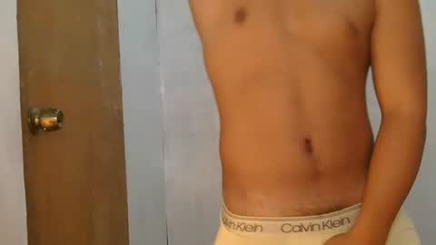 Snapshot of shunks_hottie chatting on 02.17.26 kaikai online show from 02.17.26