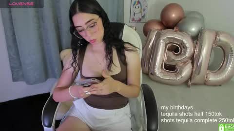 Snapshot of shy_angel4 chatting on 01.18.25 Nahomy online show from 01.18.25