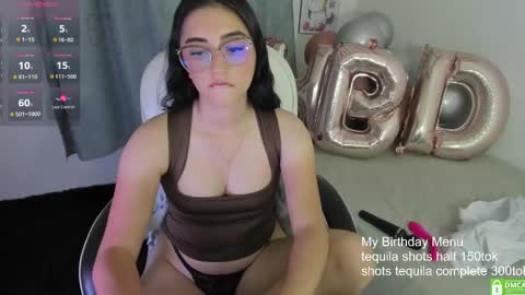 Snapshot of shy_angel4 chatting on 01.18.25 Nahomy online show from 01.18.25