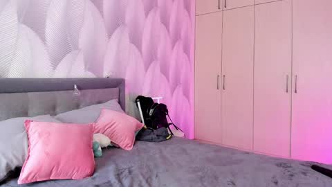 Mika online show from 01.31.25