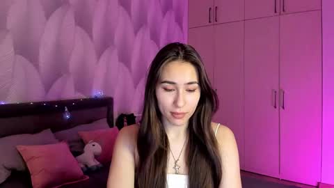 Mika online show from 02.14.25