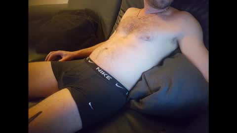 Snapshot of shy_boy93 chatting on 02.15.26 xxshy boy online show from 02.15.26