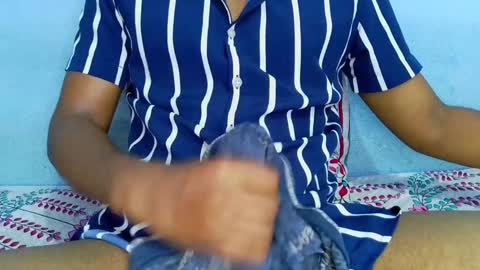 Snapshot of shy_eyes_ chatting on 01.20.25 shyeyes online show from 01.20.25