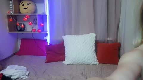 Snapshot of shy_girl80 chatting on 01.31.26 shy_girl80 online show from 01.31.26