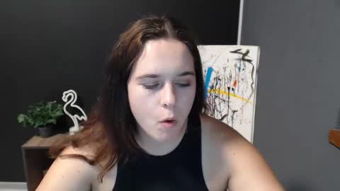 Snapshot of shy_lil chatting on 09.23.25 shy_lil online show from 09.23.25