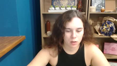 Snapshot of shy_lil chatting on 09.28.25 shy_lil online show from 09.28.25