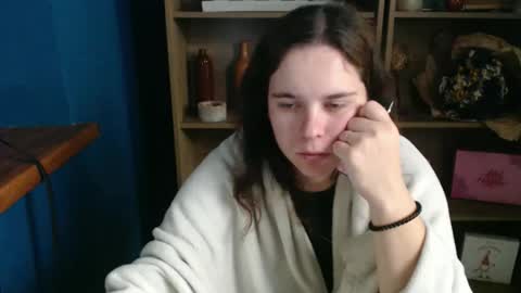 Snapshot of shy_lil chatting on 10.01.25 shy_lil online show from 10.01.25