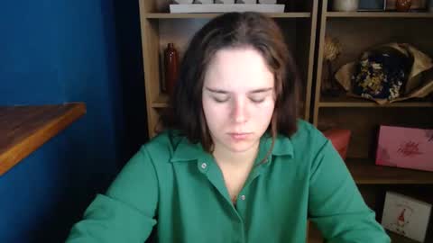 Snapshot of shy_lil chatting on 10.03.25 shy_lil online show from 10.03.25