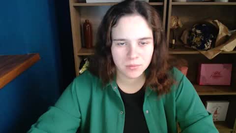 Snapshot of shy_lil chatting on 10.21.25 shy_lil online show from 10.21.25