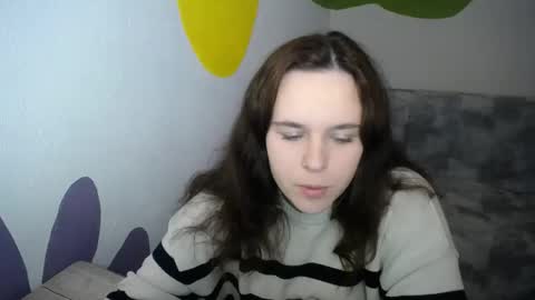 Snapshot of shy_lil chatting on 12.04.25 shy_lil online show from 12.04.25