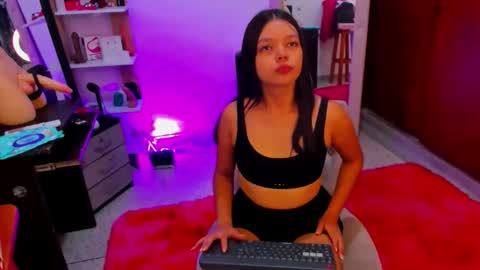 Snapshot of shy_luna18 chatting on 05.16.26 luna online show from 05.16.26
