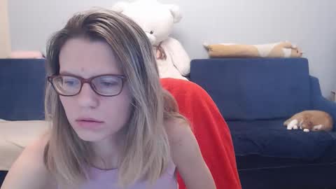 Snapshot of shy_moony chatting on 02.05.26 just Alex online show from 02.05.26