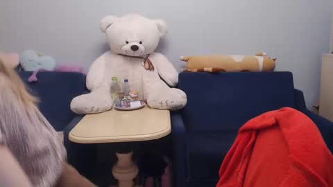 Snapshot of shy_moony chatting on 02.22.26 just Alex online show from 02.22.26