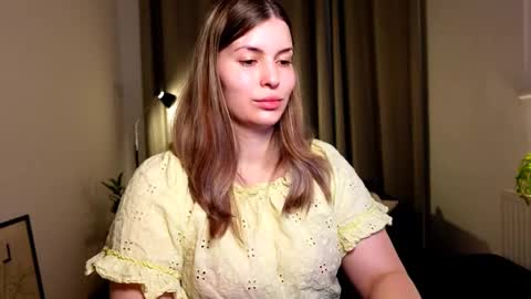 shy_nerd_babyy online show from 01.05.25