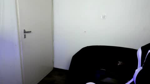shy_nerd_babyy online show from 06.29.26