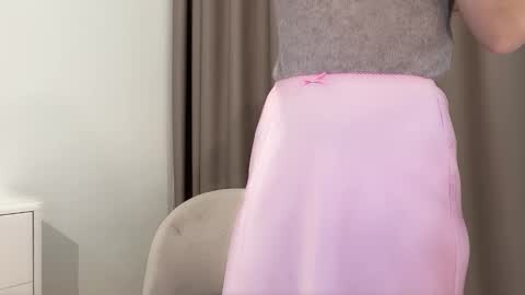 shy_schoolgirl_ online show from 12.18.25