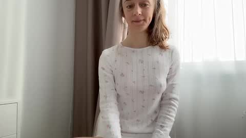 shy_schoolgirl_ online show from 02.18.26