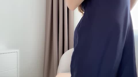 shy_schoolgirl_ online show from 02.28.26