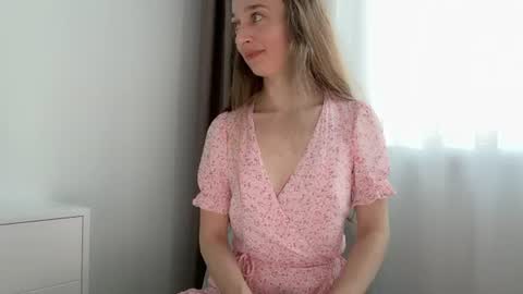 shy_schoolgirl_ online show from 06.14.26