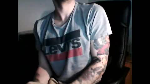 shyboyhugecum2020 online show from 02.15.25