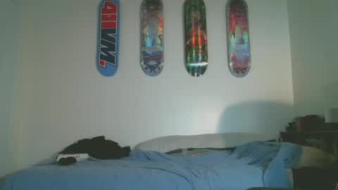 shyboyhugecum2020 online show from 10.11.25