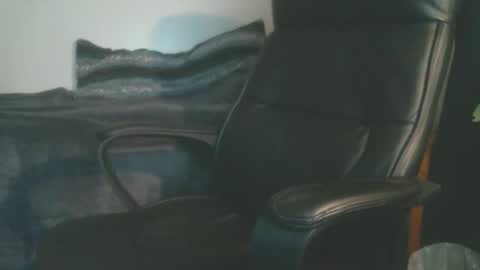 shyboyhugecum2020 online show from 02.23.26