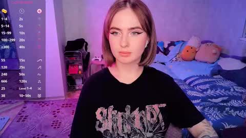 Snapshot of shyfoxxxy chatting on 02.20.25 Effie online show from 02.20.25