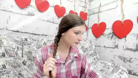 shyly_lisa online show from 09.30.25