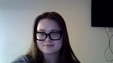 shynesssi online show from 03.06.25