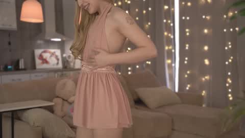 Aurora online show from 03.11.25