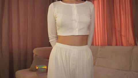 Snapshot of shytany chatting on 04.13.26 Tanya online show from 04.13.26