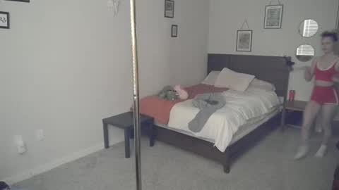 Snapshot of shyy_petitebaby chatting on 01.19.26 shypetitebaby online show from 01.19.26