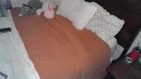 Snapshot of shyy_petitebaby chatting on 03.12.26 shypetitebaby online show from 03.12.26