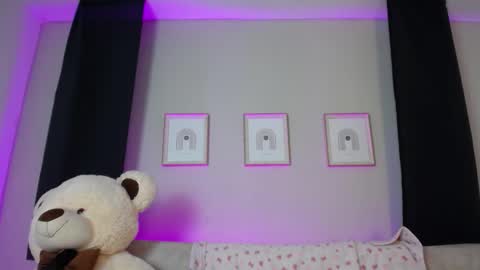 Sia online show from 01.06.26