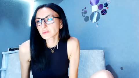 Snapshot of siaconna chatting on 06.18.26 Siaconna online show from 06.18.26