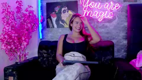 siamarlin online show from 10.08.25