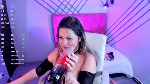 Mia online show from 12.09.24