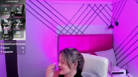 Mia online show from 02.02.25