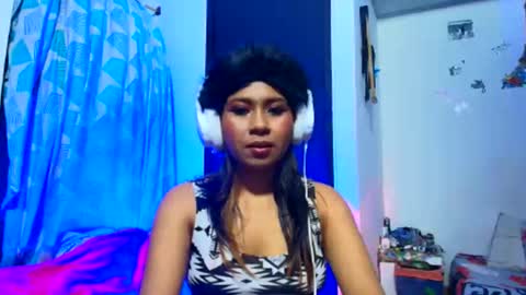 Snapshot of siara_bonny chatting on 02.24.26 Siara online show from 02.24.26