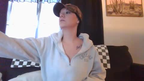 Snapshot of sidneyraee chatting on 01.08.25 Mrs. St. Patrickk online show from 01.08.25