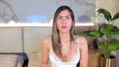 sienna belluccii online show from 08.02.26