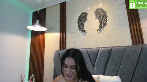 Sienna online show from 06.14.26