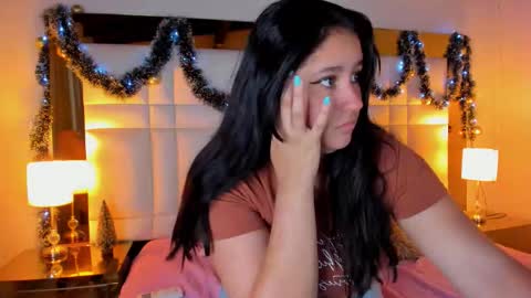 Sienna  online show from 12.02.25